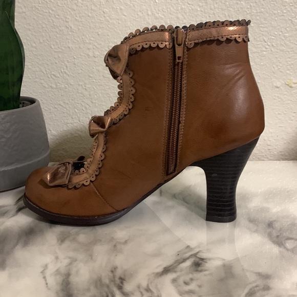 Dolce by Mojomoxy women’s ankle boots size 7.5M - Picture 12 of 12